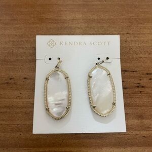 Kendra Scott Gold and Cream Oval Earrings